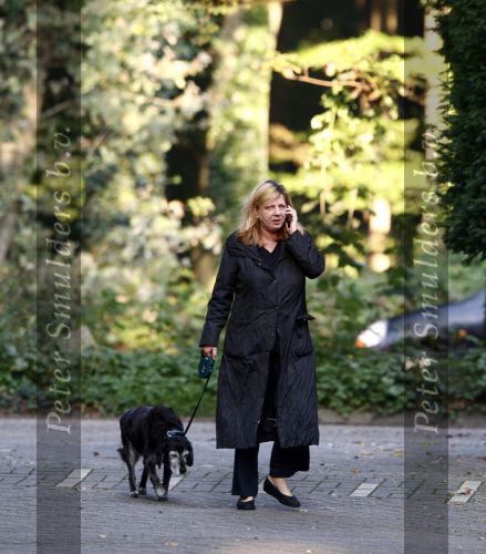 26 September 2008
Loretta schrijver met haar hondje