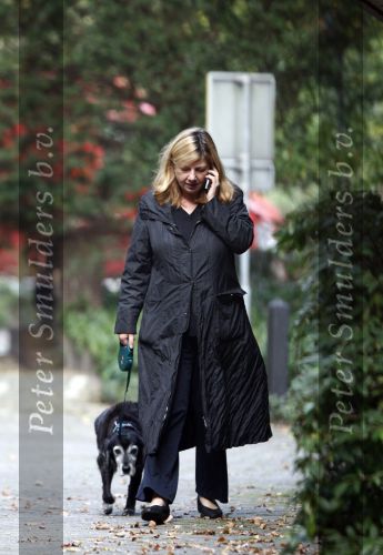 26 September 2008
Loretta schrijver met haar hondje