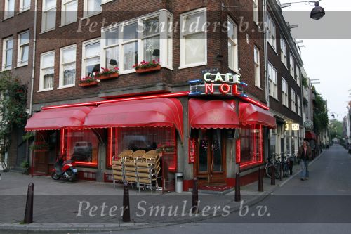 Amsterdam 7 juni 2010
Vrijgezellenavond van Yolanthe Cabau v Kasbergen bij cafe Nol.
Peter Smulders bv