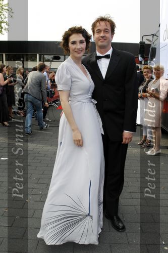 Hilversum 7 juni 2010
Uitreiking Johnny Kraaykamp Musical awards in studio 21/22. Carice v Houten met een kennis
Peter Smulders bv