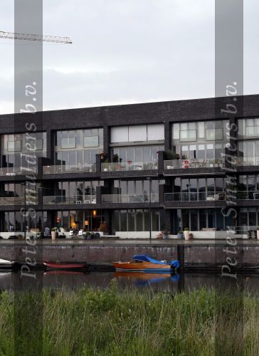 Amsterdam 8 juni 2010
Demy de Zeeuw heeft het appartement van Gregory v d Wiel gekocht en Gregory dat van Demy. De appartementen liggen in ijburg,
Peter Smulders bv