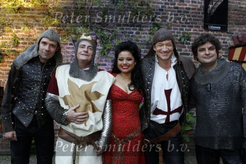 Muiden 18 mei 2010
Presentatie Spamalot met Johnny Kraaykamp jr Paul Groot Owen Schoemacher en Linda Wagemakers. Albert Verlinde produceert het. Frank Lammers
Peter Smulders bv