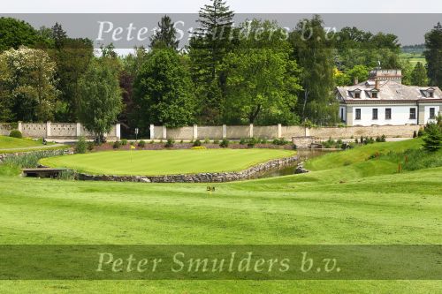 Praag, Golf Perstrip NVGJ naat Tjechie
Golfbaan en Clubhuis Konopiste Tjechie
Foto Peter Smulders BV