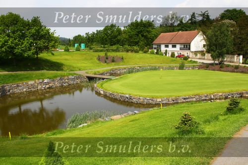Praag, Golf Perstrip NVGJ naat Tjechie
Golfbaan en Clubhuis Konopiste Tjechie
Foto Peter Smulders BV
