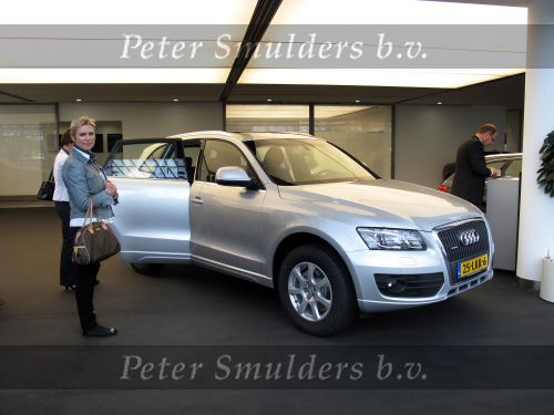 Ingolstadt, 11 Mei 2010
Audi Forum levering Audi Q5 samen met Ingeborg Smulders en Wilma en Marti v Helvoort
Foto Peter Smulders BV