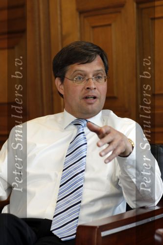 Den Haag 25 mei 2010
Karel Hille interviewt Jan Peter Balkenende in het torentje.
Peter Smulders bv