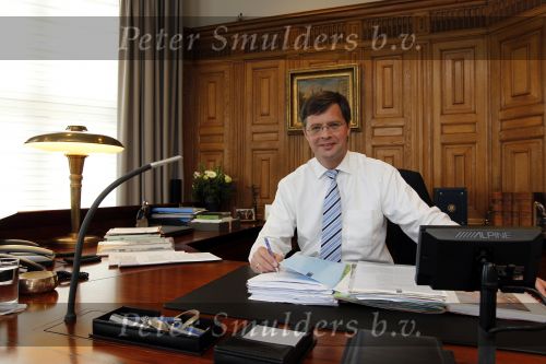 Den Haag 25 mei 2010
Karel Hille interviewt Jan Peter Balkenende in het torentje.
Peter Smulders bv