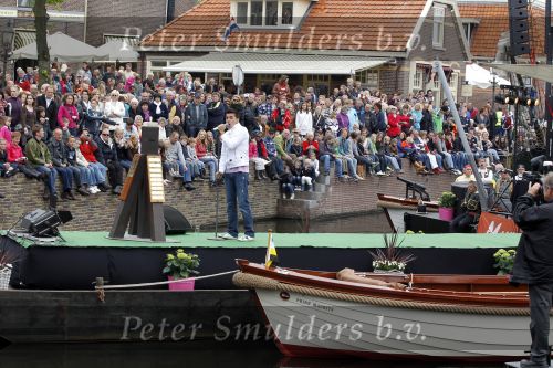 Blokzijl 15 mei 2010
Jan Smit wordt door Hennie v d Most en Lucie de Lange tot Havenmeester  d\'honneur van blokzijl gemaakt.
Peter Smulders bv