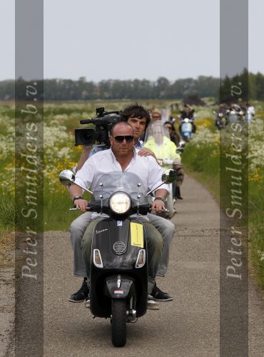 Amsterdam 25 mei 2010
Vespa scooter rally van Grazia. Jeroen de Rooij
Peter Smulders bv