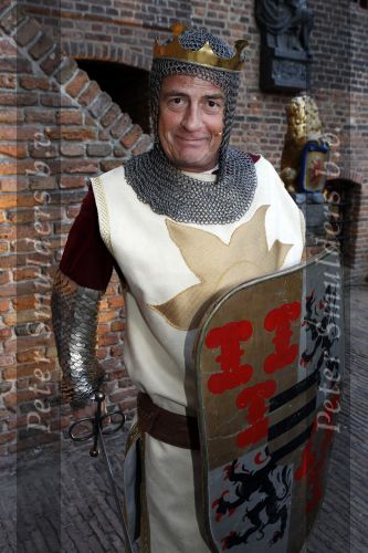 Muiden 18 mei 2010
Presentatie Spamalot met Johnny Kraaykamp jr Paul Groot Owen Schoemacher en Linda Wagemakers. Albert Verlinde produceert het.
Peter Smulders bv
