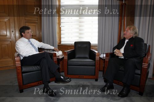 Den Haag 25 mei 2010
Karel Hille interviewt Jan Peter Balkenende in het torentje.
Peter Smulders bv