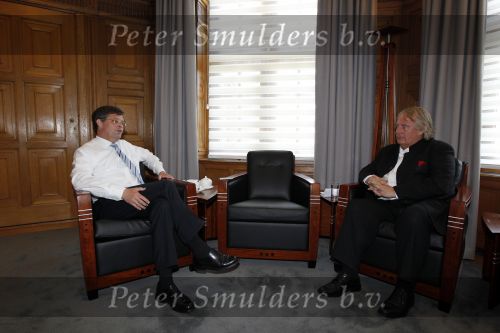 Den Haag 25 mei 2010
Karel Hille interviewt Jan Peter Balkenende in het torentje.
Peter Smulders bv