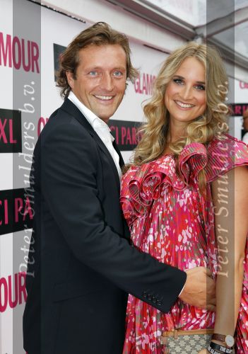 Amsterdam 8 juni 2010
Uitreiking Glammies in Paradiso. Lieke v Lexmond en haar vriend Jeroen Kool
Peter Smulders bv