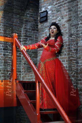 Muiden 18 mei 2010
Presentatie Spamalot met Johnny Kraaykamp jr Paul Groot Owen Schoemacher en Linda Wagemakers. Albert Verlinde produceert het.
Peter Smulders bv