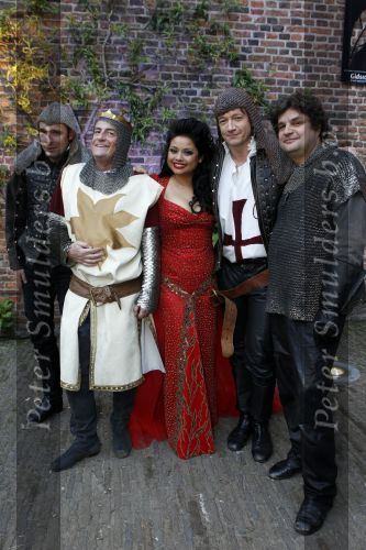 Muiden 18 mei 2010
Presentatie Spamalot met Johnny Kraaykamp jr Paul Groot Owen Schoemacher en Linda Wagemakers. Albert Verlinde produceert het.
Peter Smulders bv