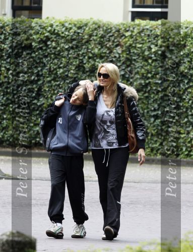Laren 15 mei 2010
Natasja Froger samen met zoon Maxim
Peter Smulders bv