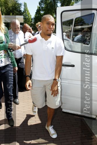 Amsterdam 4 juni 2010
Spelers Nederlands elftal melden zich bij het Hilton Hotel voor de laatste vriendschappelijke wedstrijd voor het WK. Nigel de Jong
Peter Smulders bv