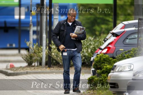 Hilversum 15 mei 2010
Olav Moll bij de studio van RTL in Hilversum.
Peter Smulders bv
