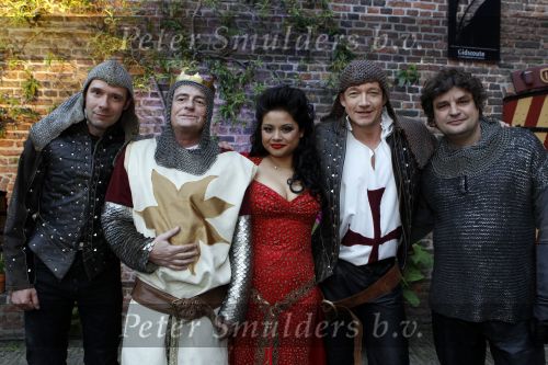 Muiden 18 mei 2010
Presentatie Spamalot met Johnny Kraaykamp jr Paul Groot Owen Schoemacher en Linda Wagemakers. Albert Verlinde produceert het.
Peter Smulders bv