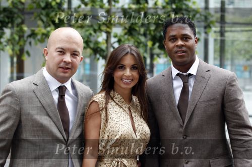 Rotterdam 27 mei 2010
Trouwen Royston Drenthe in rotterdam met Daisy. Patrick Kluivert met zijn vrouw Rossana Lima en haar broer Sjors
Peter Smulders bv