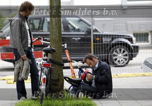 Amsterdam 29 mei 2010
Peter v d Vorst met zijn zoontje op de fiets.
Peter Smulders bv