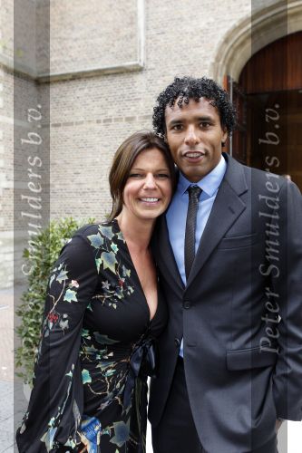 Rotterdam 27 mei 2010
Trouwen Royston Drenthe in rotterdam met Daisy. Pierre v Hooijdonk met zijn vrouw
Peter Smulders bv