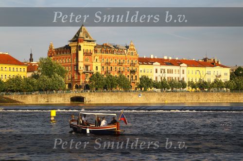 Praag, Golf Perstrip NVGJ naat Tjechie

Foto Peter Smulders BV