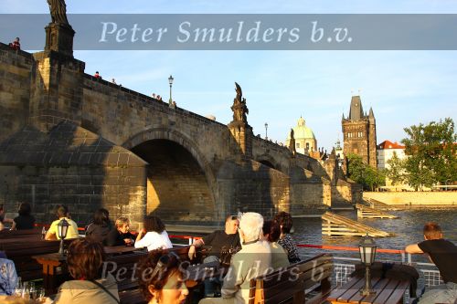 Praag, Golf Perstrip NVGJ naat Tjechie

Foto Peter Smulders BV