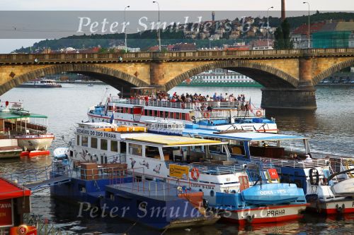 Praag, Golf Perstrip NVGJ naat Tjechie

Foto Peter Smulders BV