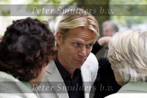 Den Haag 27 mei 2010
Prinses Irene Jozias v Aartsen en Gerdi Verbeet openen fototentoonstelling bij de hofvijver bij het binnenhof.
Peter Smulders bv