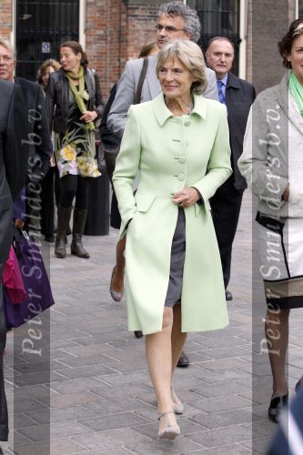 Den Haag 27 mei 2010
Prinses Irene Jozias v Aartsen en Gerdi Verbeet openen fototentoonstelling bij de hofvijver bij het binnenhof.
Peter Smulders bv
