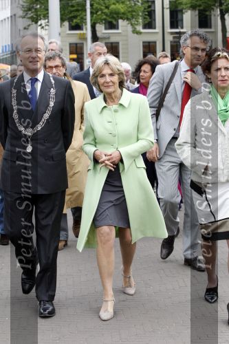 Den Haag 27 mei 2010
Prinses Irene Jozias v Aartsen en Gerdi Verbeet openen fototentoonstelling bij de hofvijver bij het binnenhof.
Peter Smulders bv