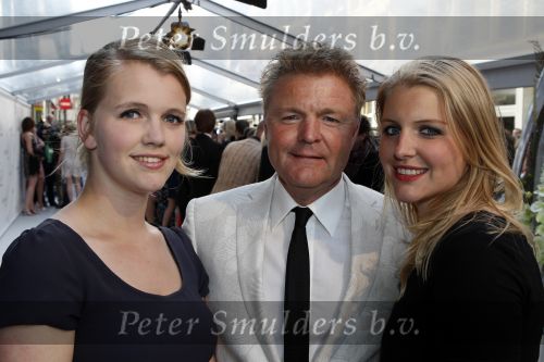 Amsterdam 25 mei 2010
Premiere Sex and the city 2 in Tuschinski. Rene Mioch met dochters
Peter Smulders bv