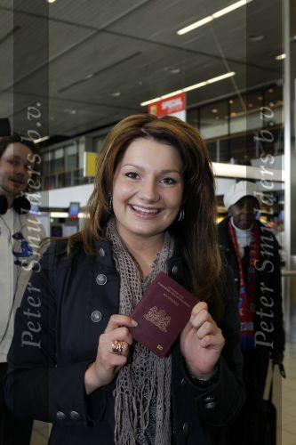 Schiphol 18 mei 2010
Sieneke en Marianne Weber vertrekken vanaf schiphol naar Oslo voor het songfestival.
Peter Smulders bv