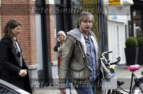 Amsterdam 14 mei 2010
Victor Reinier met een vriendin achter op de fiets.
Peter Smulders bv