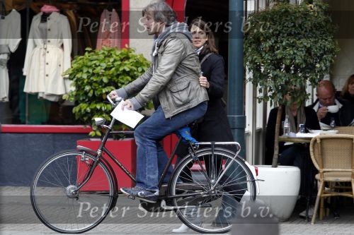 Amsterdam 14 mei 2010
Victor Reinier met een vriendin achter op de fiets.
Peter Smulders bv