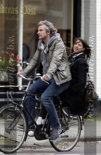 Amsterdam 14 mei 2010
Victor Reinier met een vriendin achter op de fiets.
Peter Smulders bv