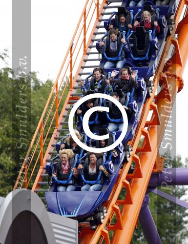 Biddinghuizen 22 juni 2011
Bn ers in Walibi flevohof. Martijn Amanda Achilles Michelle en Jasmijn Krabbe. Achilles viert vandaag zijn 3e verjaardag
Peter Smulders bv
