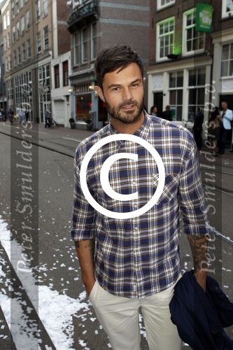 Amsterdam 30 juni 2011
Bachelors list van het blad Jackie in club air. Winnaar Arie Boomsma
Peter Smulders bv