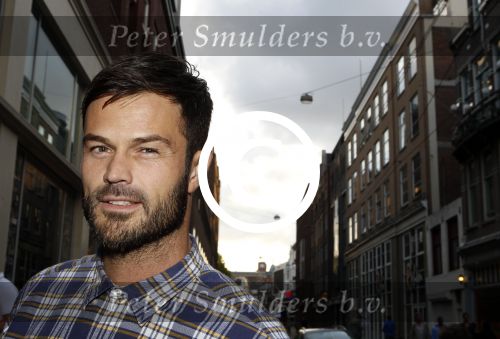 Amsterdam 30 juni 2011
Bachelors list van het blad Jackie in club air. Winnaar Arie Boomsma
Peter Smulders bv
