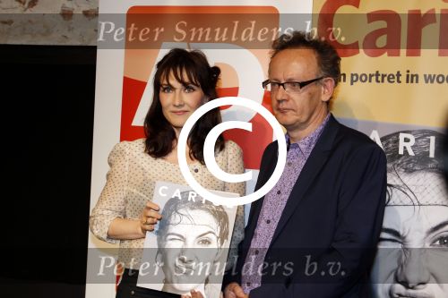 Amsterdam 24 juni 2011
Presentatie boek Carice v Houten ism het Algemeen Dagblad AD. carice met Ab Zagt
Peter Smulders bv