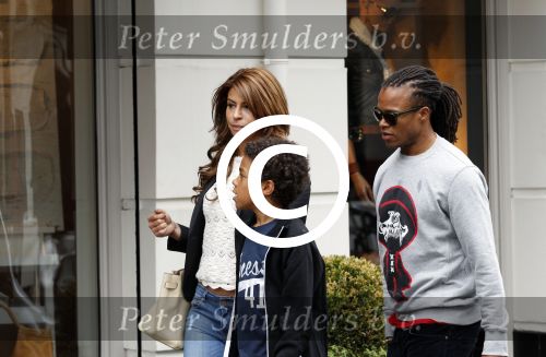 Amsterdam 16 juli 2011
Edgar Davids met zoon en Olcay Gulsen op de pc hooftstraat.
Peter Smulders bv