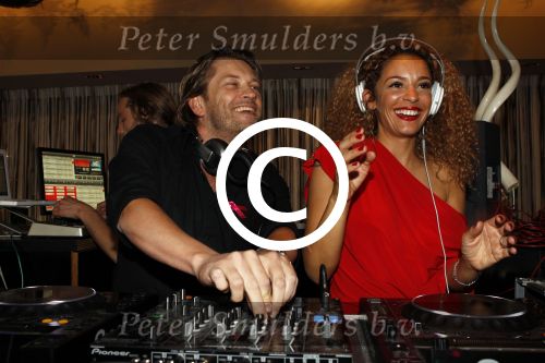 Amsterdam 26 juni 2011
Presentatie cd en 30e verjaardag van Fajah Lourens bij Special Sports. Ferri Somogyi
Peter Smulders bv