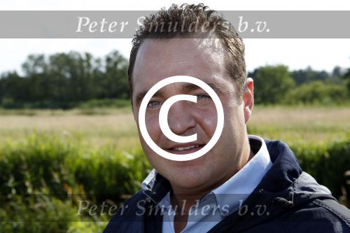 Kortenhoef 23 juni 2011
Barbeque van platenmaatschappij CNR. Grad damen
Peter Smulders bv