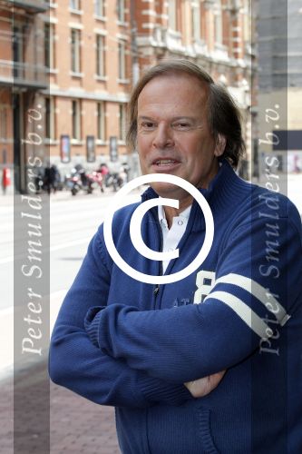 Amsterdam 23 juni 2011
Ivo Niehe bij presentatie nieuwe theater show in het nieuwe de la mar theater.
Peter Smulders bv