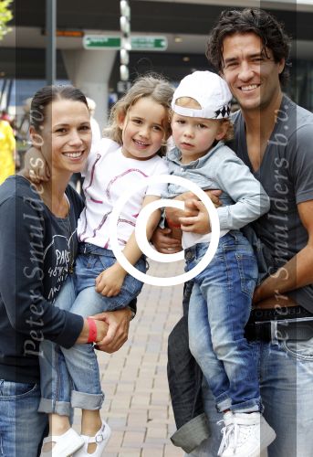 Amsterdam 26 juni 2011
Premiere Cars II in Pathe arena. John en Denise v Lottum met kinderen
Peter Smulders bv