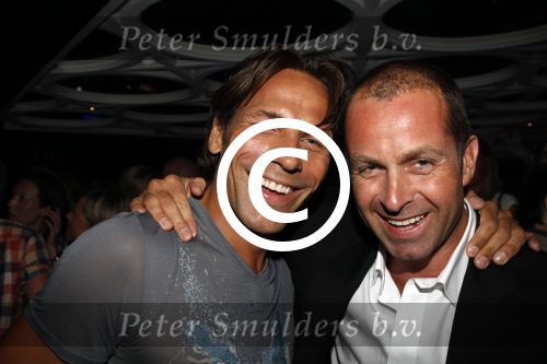 Amsterdam 30 juni 2011
Bachelors list van het blad Jackie in club air. Lars Vreugdenhil ( bachelor)
Peter Smulders bv