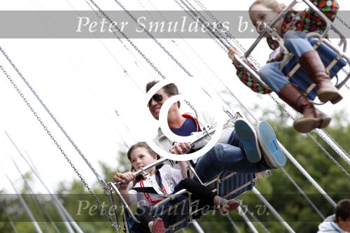 Biddinghuizen 22 juni 2011
Bn ers in Walibi flevohof. Martijn Amanda Achilles Michelle en Jasmijn Krabbe. Achilles viert vandaag zijn 3e verjaardag
Peter Smulders bv
