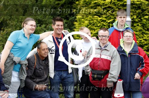Biddinghuizen 22 juni 2011
Bn ers in Walibi flevohof. Martijn Amanda Achilles Michelle en Jasmijn Krabbe. Achilles viert vandaag zijn 3e verjaardag
Peter Smulders bv