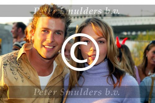 Amsterdam 2 september 2002

Premiere Oesters van Namkee in Pathe Arena

Frederique Huydts met vriend

Peter Smulders bv